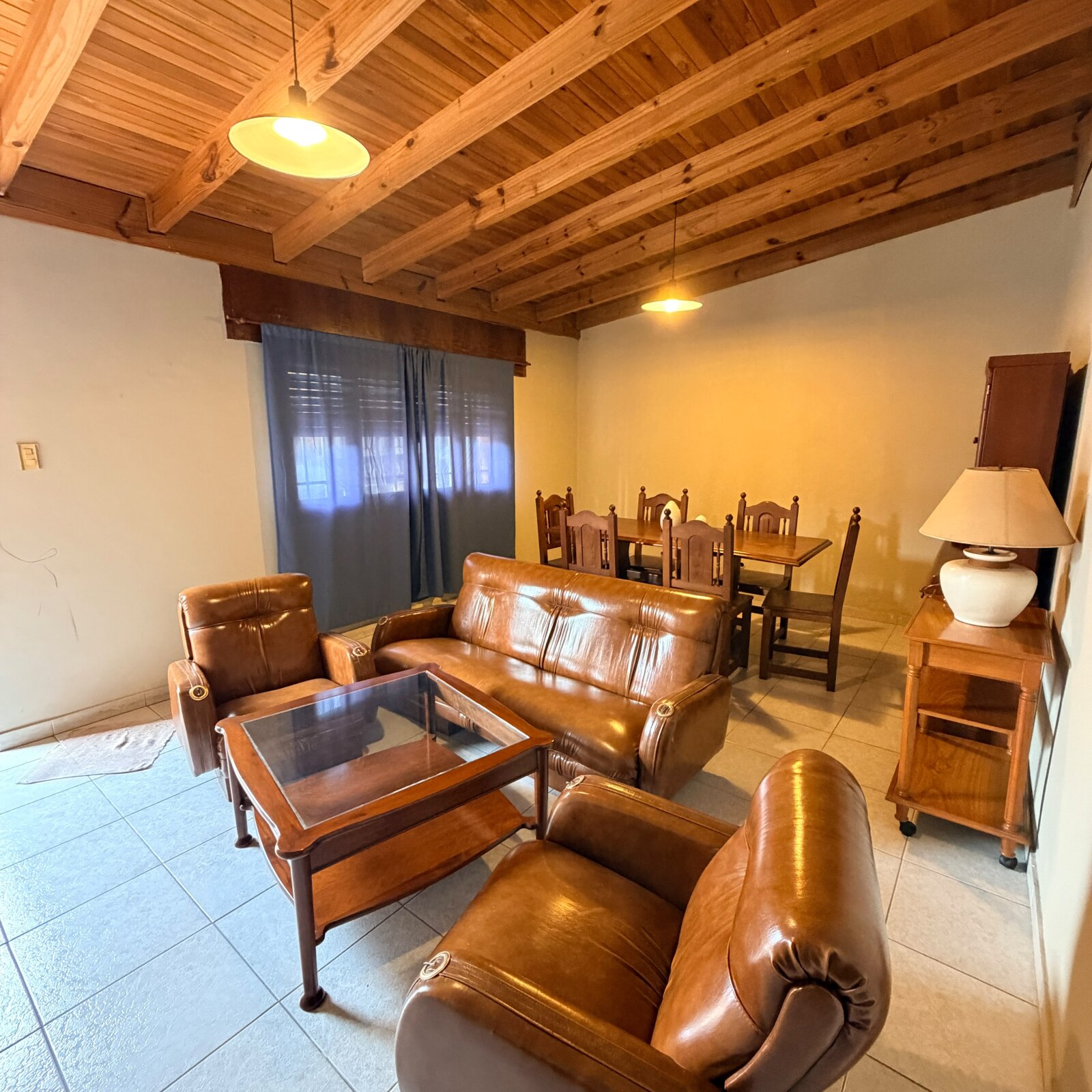 Casa 3 Dormitorios con 2 Patios y Cochera en La France | 2 Baños | Escritura — foto 5