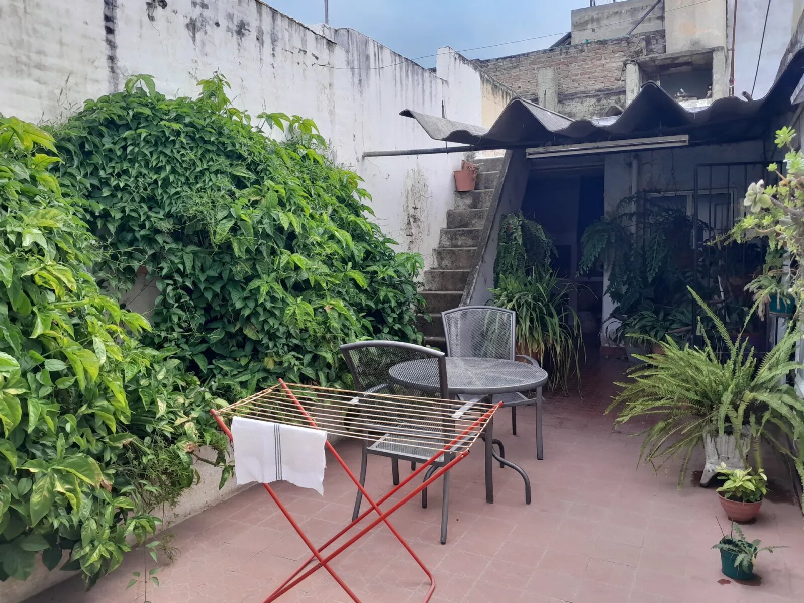 Casa 3 Dormitorios con 2 Patios y Cochera en La France | 2 Baños | Escritura - 8