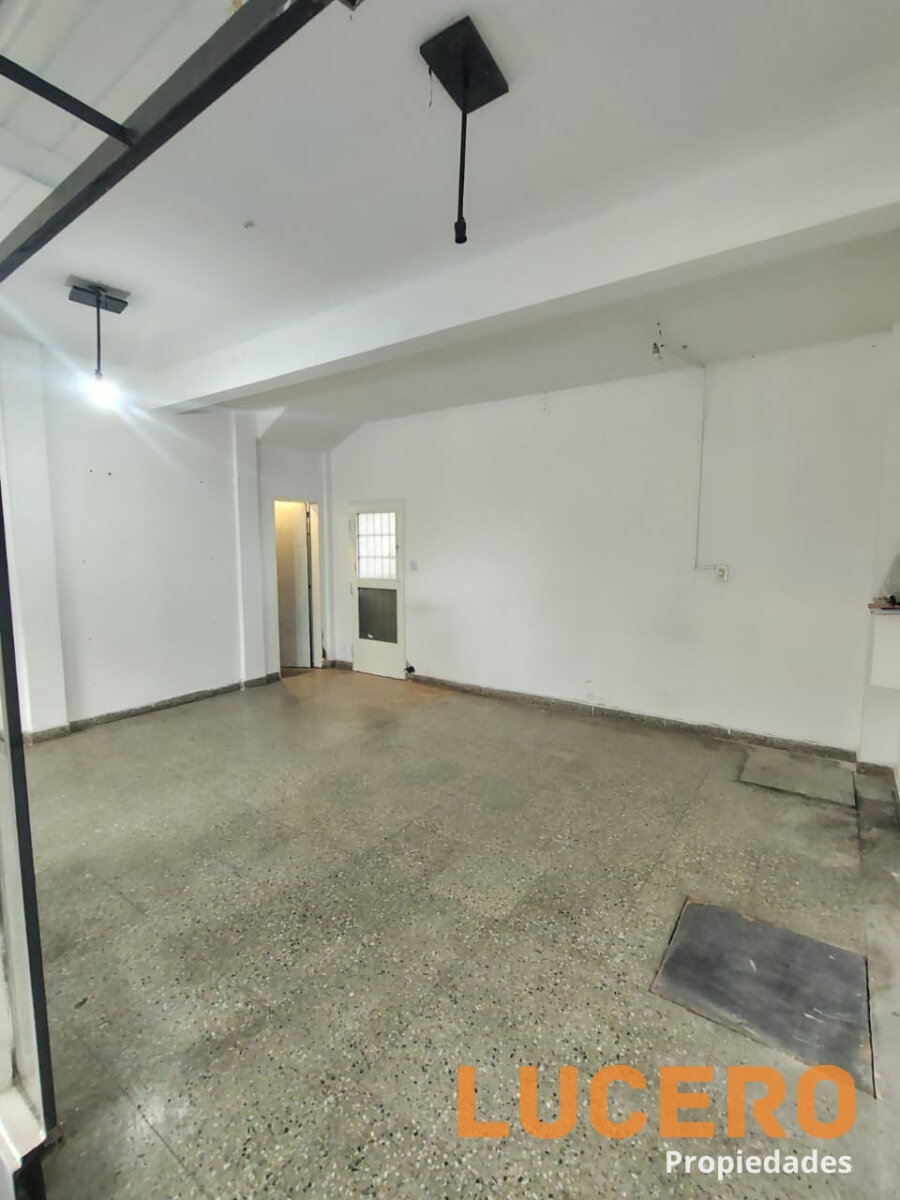 Alquiler local comercial en Morón Sur - 3