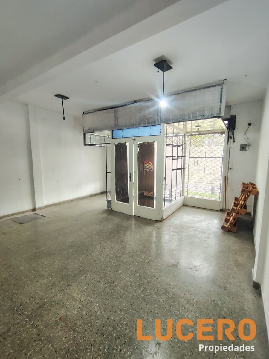 Alquiler local comercial en Morón Sur - 5