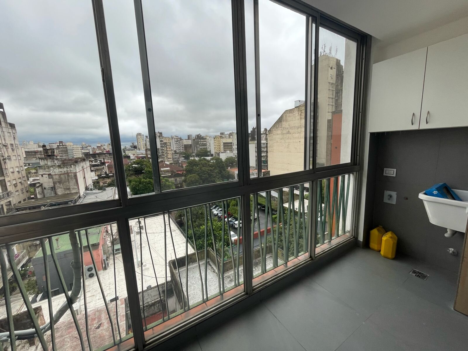 INMOBILIARIA ALQUILA MONOAMBIENTE EN CORRIENTES 900, RECIEN RECICLADO - 6