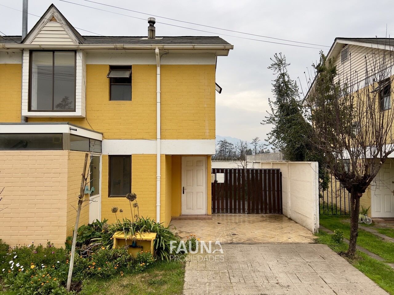 4 Dormitorios-Condominio Cerrado