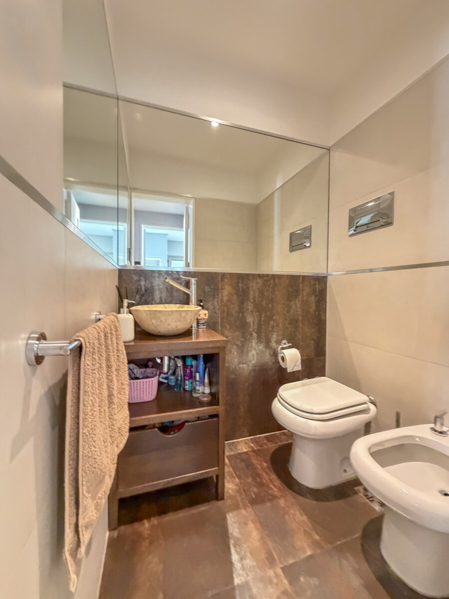 Venta casa 3 dormitorios integramente remodelada - 9 de julio 3600 - 33