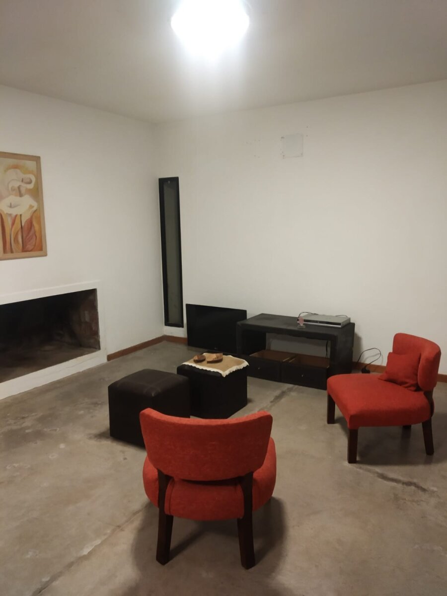 VENTA CASA UN DORMITORIO Y COMODÍN PISCINA EN CAMPO TIMBÓ - 23