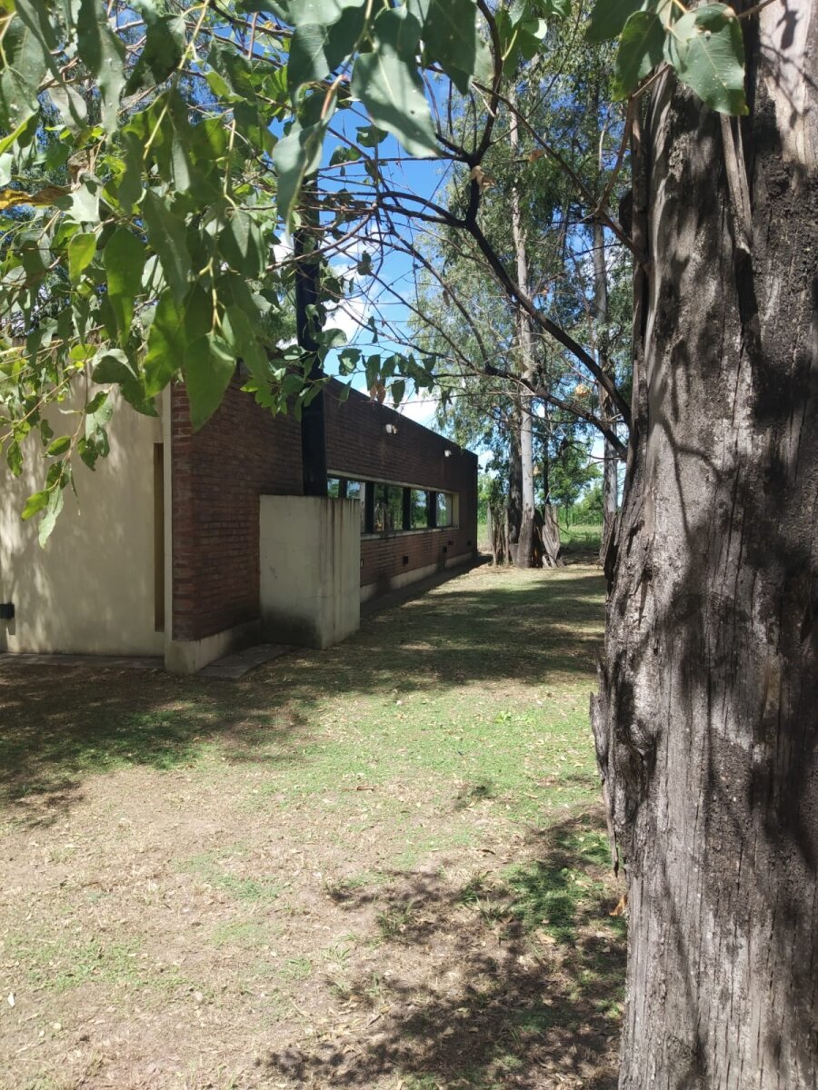 VENTA CASA UN DORMITORIO Y COMODÍN PISCINA EN CAMPO TIMBÓ - 4