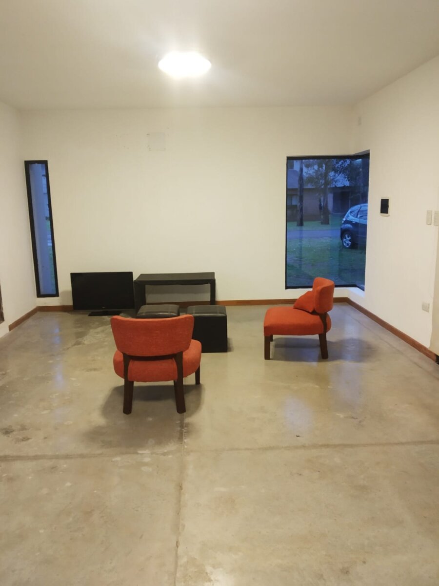 VENTA CASA UN DORMITORIO Y COMODÍN PISCINA EN CAMPO TIMBÓ - 21