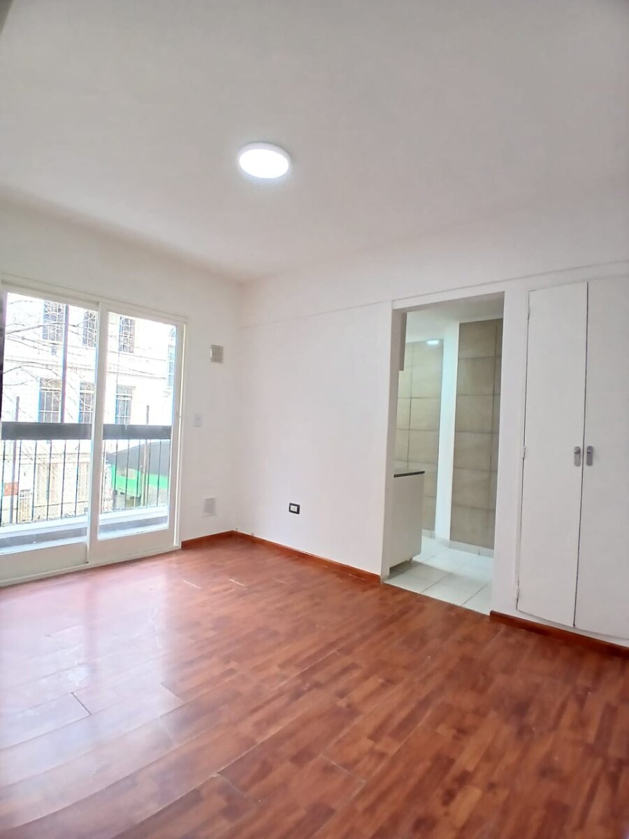 Se vende un lindo departamento de 3 ambientes - Balvanera