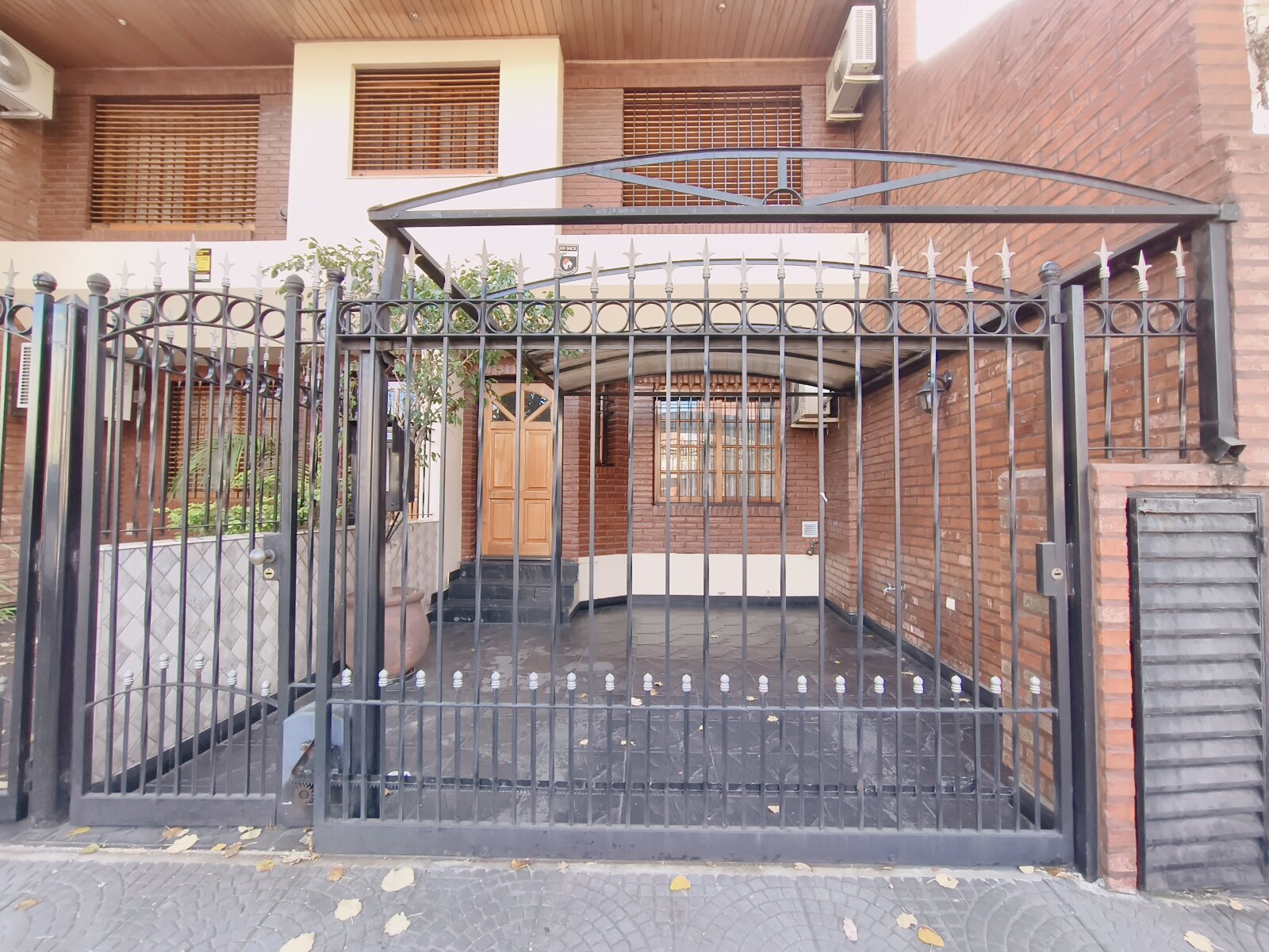 Triplex de 5 ambientes con terraza, parrilla y cochera en Mataderos - 35