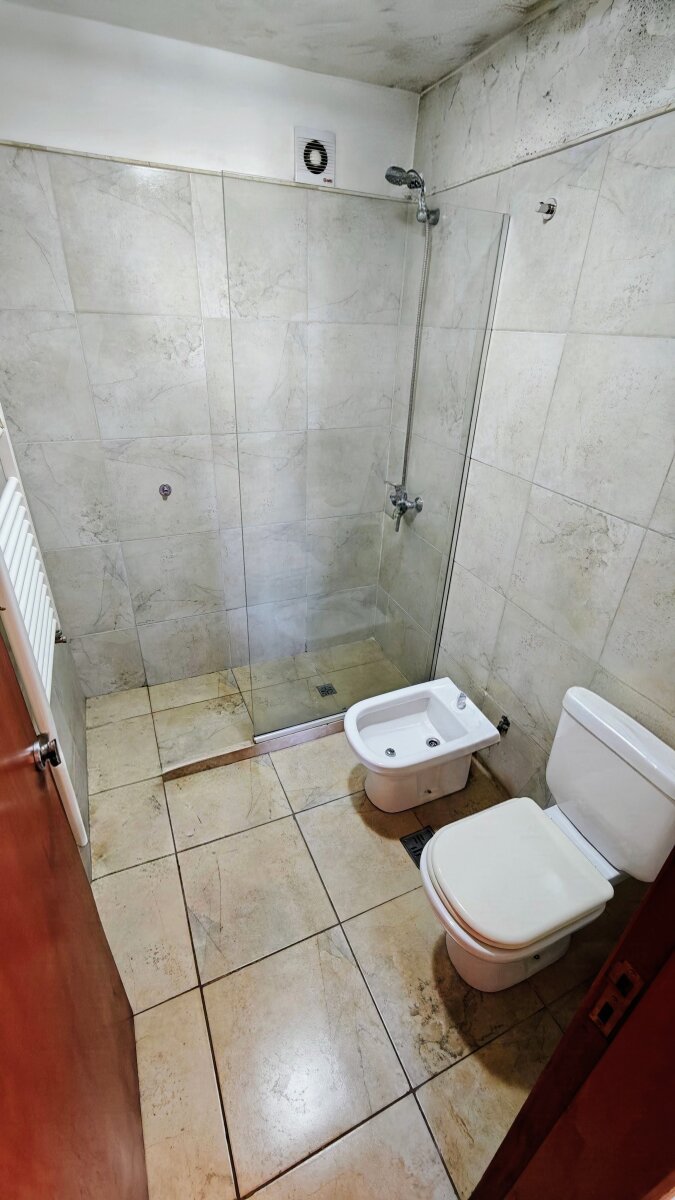 ALQUILER. HUMBERTO 1° ESQ SUCRE. AMPLIO DEPTO DE 1 DORMITORIO - 9