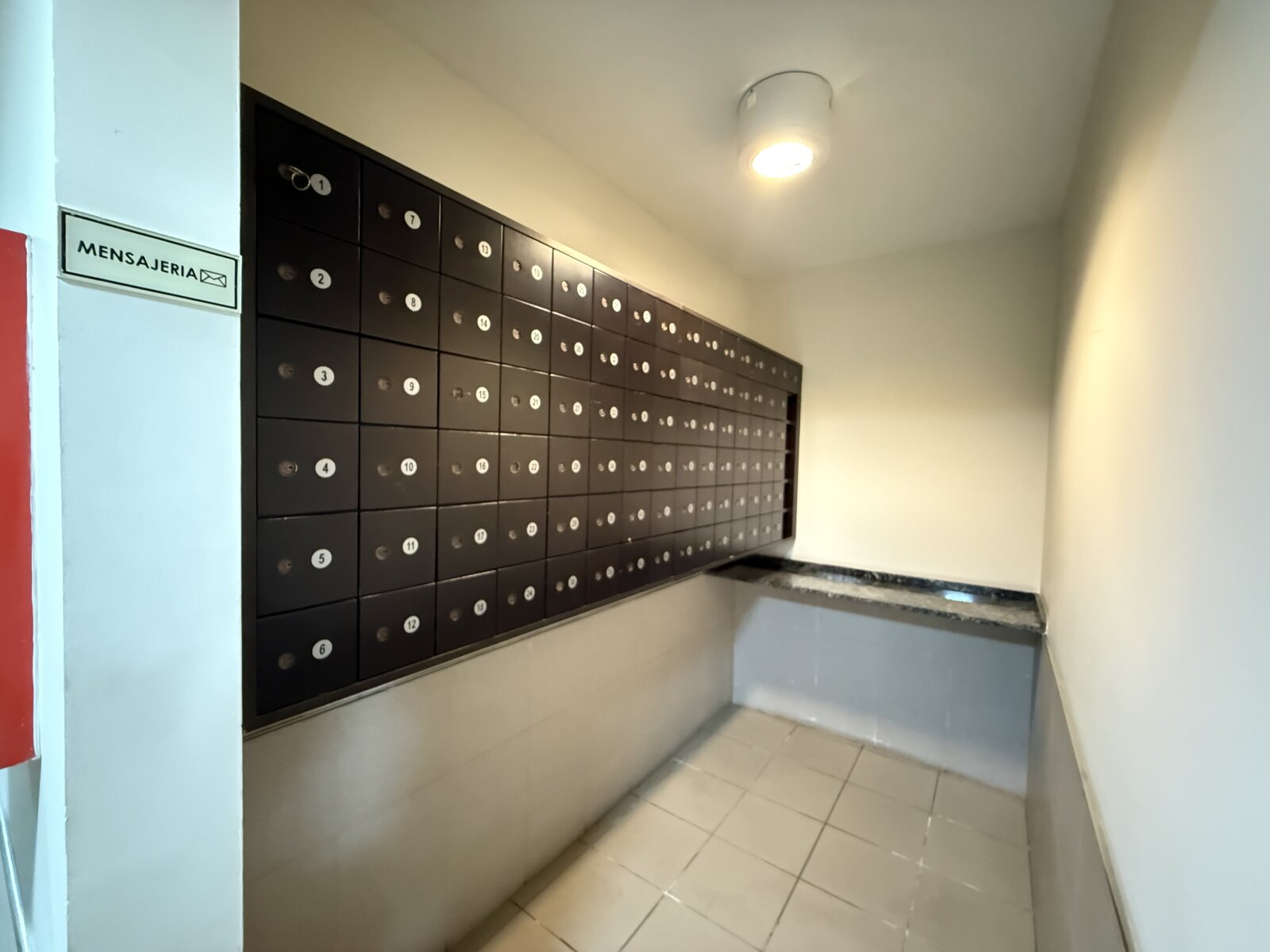 Departamento 2 dormitorios y 2 baños de cateoría en alquiler - 16