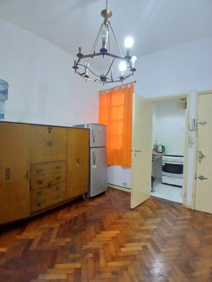 Oportunidad! se vende un monoambiente dividido con puertas corredizas - San Nicolas