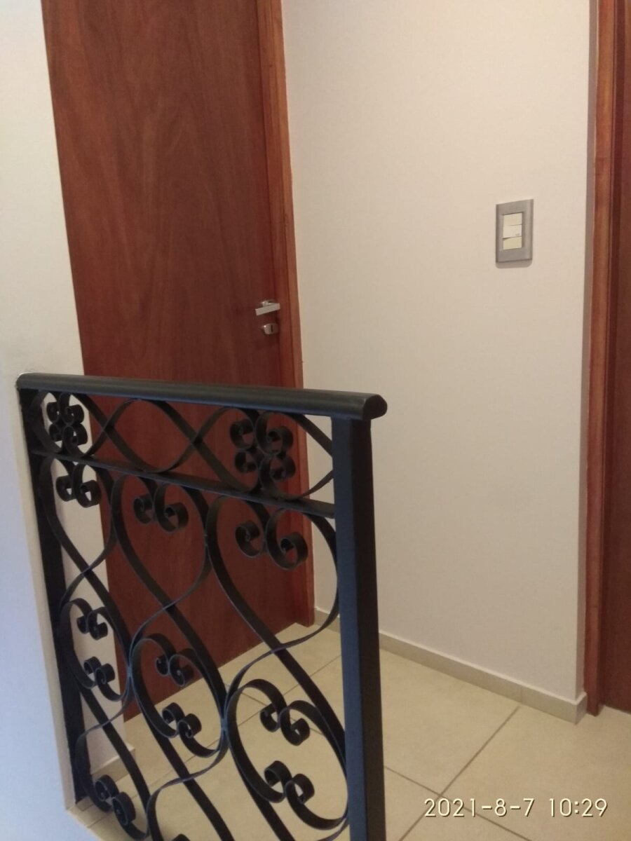 Colombres 611 ( Casa de 2 plantas/ cochera ) - 7