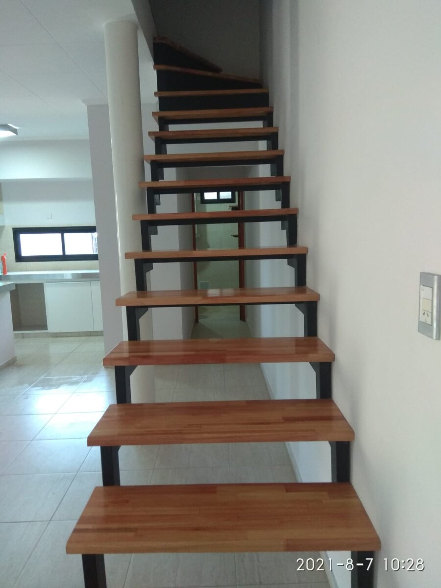 Colombres 611 ( Casa de 2 plantas/ cochera ) - 11