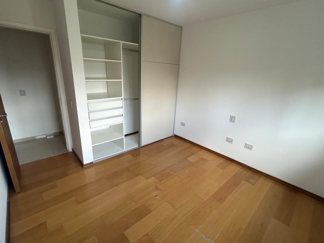 Departamento de 2 dormitorios en Alquiler con cochera ,Torre 4 vipComplejo Opera - Imagen 13
