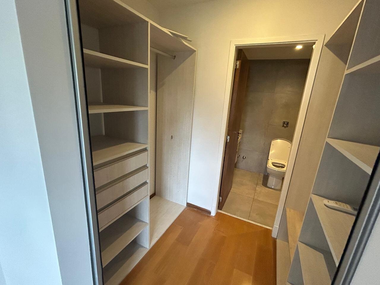 Departamento de 2 dormitorios en Alquiler con cochera ,Torre 4 vipComplejo Opera - Imagen 23