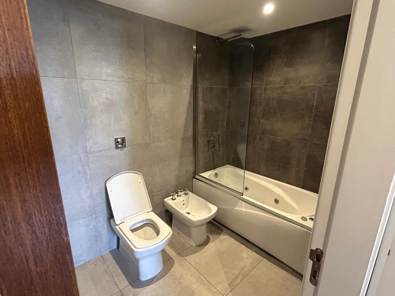 Departamento de 2 dormitorios en Alquiler con cochera ,Torre 4 vipComplejo Opera - Imagen 20