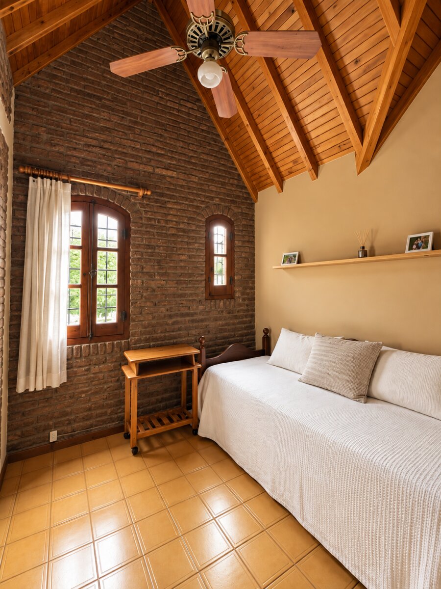 MUNIAGURRIA Y EVA PERON - CASA CON JARDÍN Y PARRILLERO — foto 14