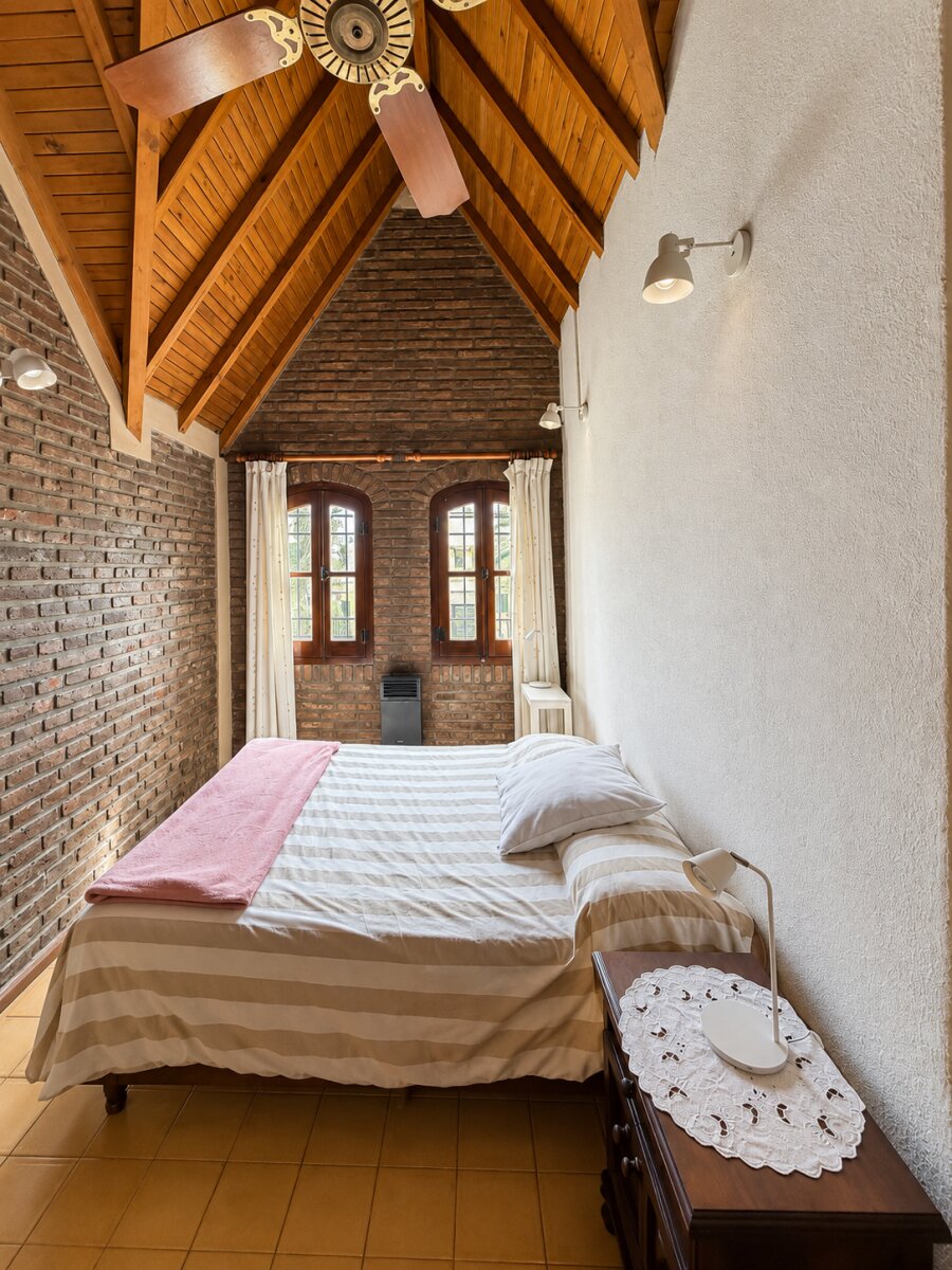 MUNIAGURRIA Y EVA PERON - CASA CON JARDÍN Y PARRILLERO — foto 12