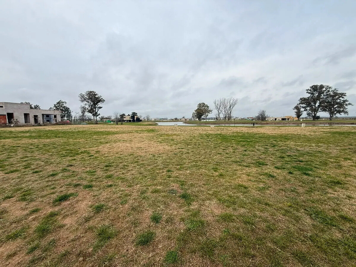 Venta Lote Barrio Santa Clara Al Sur - Permuta- Financia