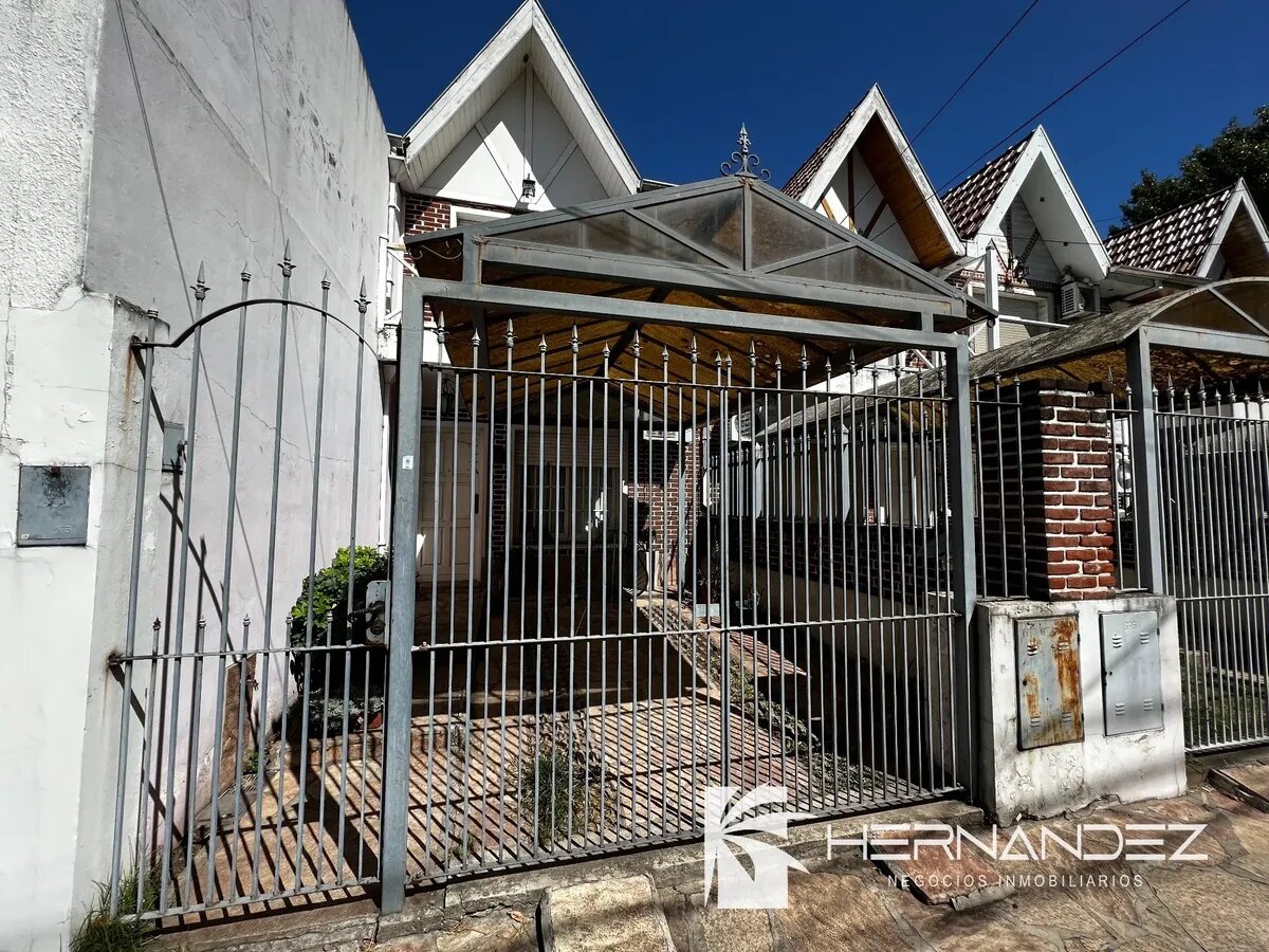 Venta Duplex Parrilla Y Cochera Permuta . Apto Credito - 18