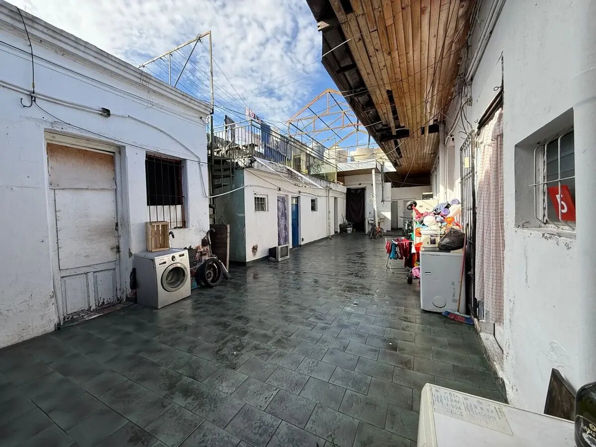 Venta Galpón Mas Viviendas. Acepta Permuta. La Boca - 5