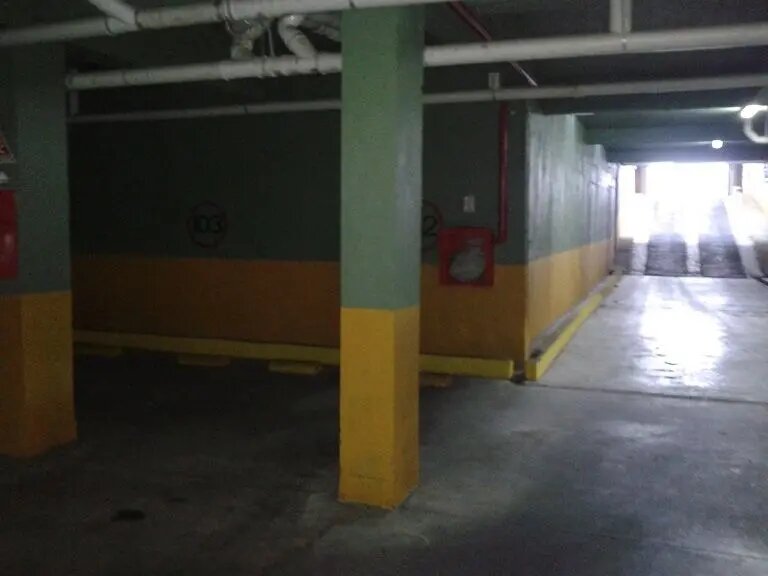Venta Cochera Subterránea. Garage Lomas De Zamora - 3