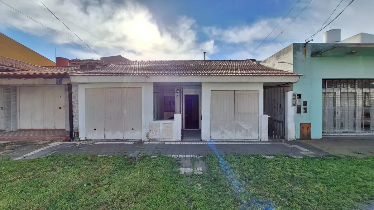 Venta Casa Inversion Apto Crédito Temperley - 2
