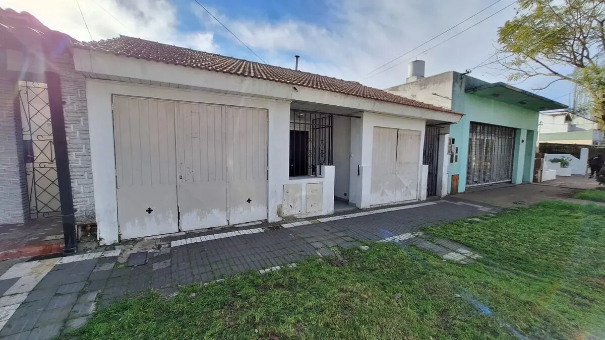 Venta Casa Inversion Apto Crédito Temperley - 3