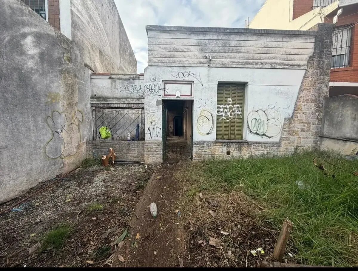 Venta Casa Lote Inversion Banfield - 1
