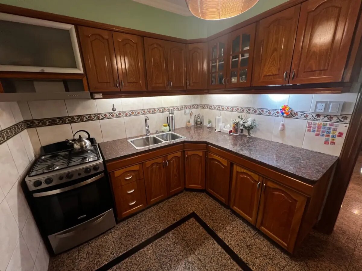 Venta Casa Chalet Parrilla Pileta Apto Credito Banfield — foto 11