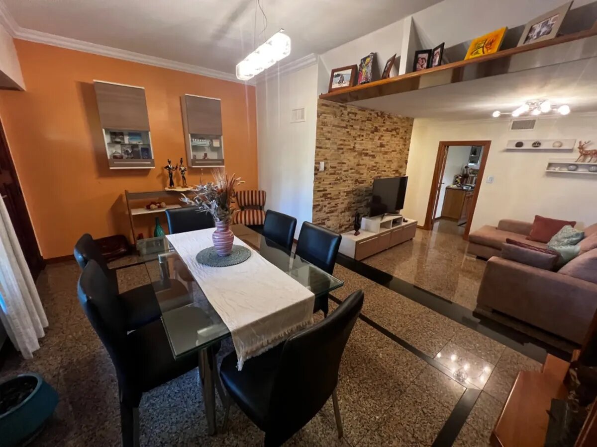 Venta Casa Chalet Parrilla Pileta Apto Credito Banfield — foto 5