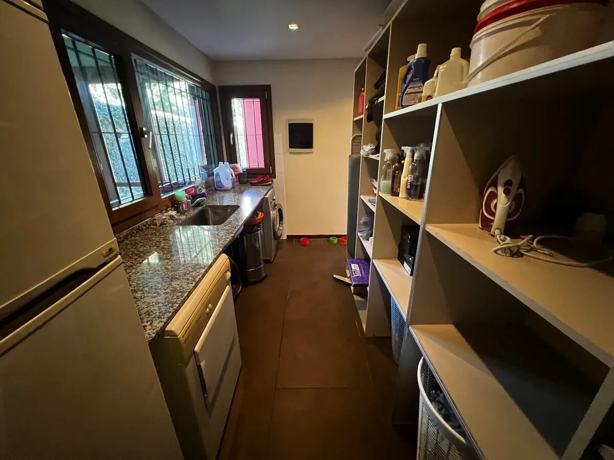 Venta Casa Chalet Adrogué Pileta Parque Permuta Apto Crédito - 9