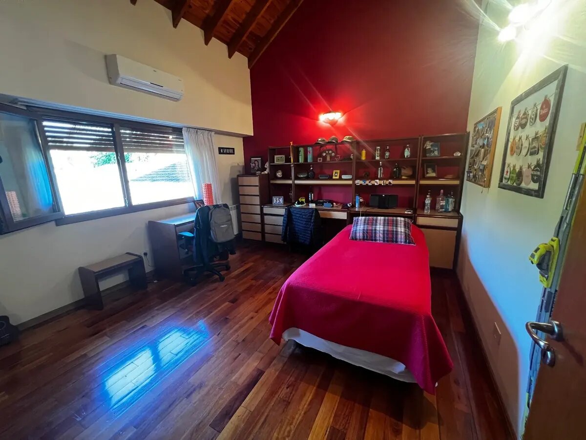 Venta Casa Chalet Adrogué Pileta Parque Permuta Apto Crédito - 25