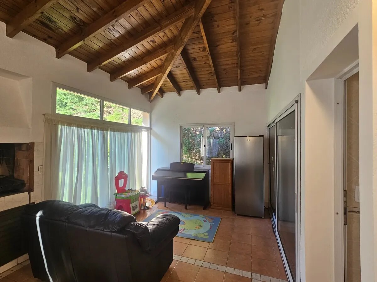 Venta Casa 8 Ambientes Barrio El Lauquen - 23