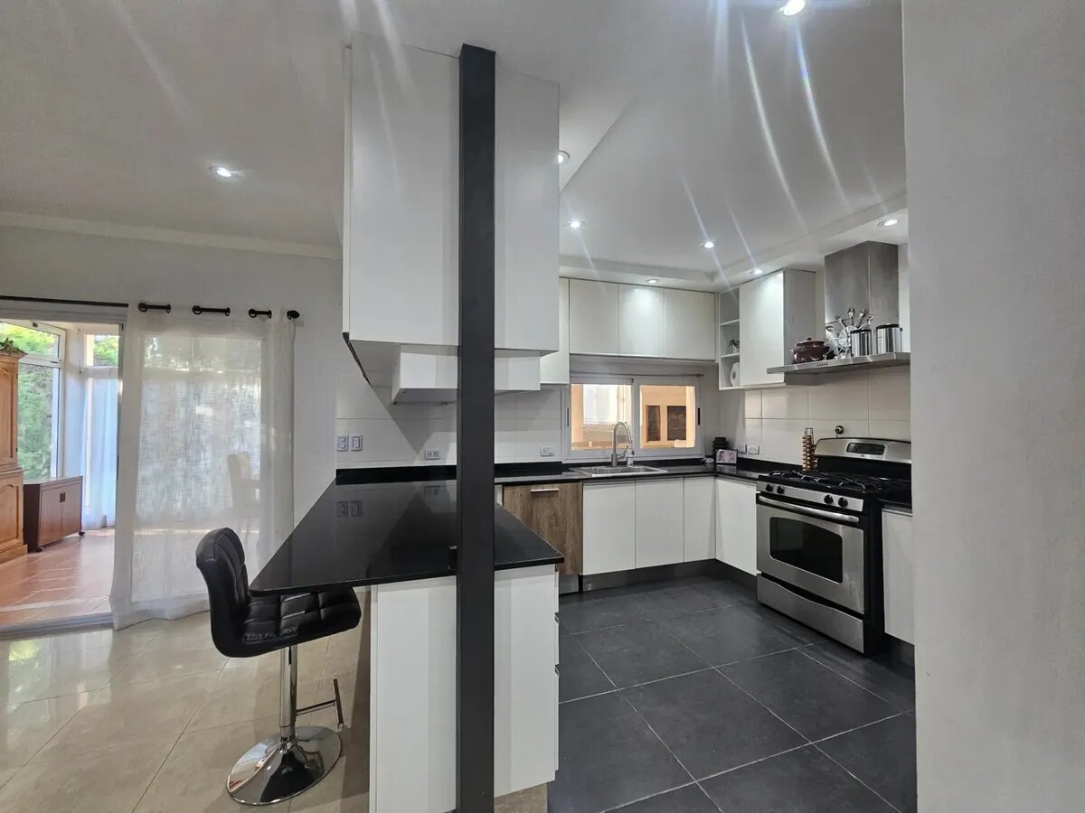 Venta Casa 8 Ambientes Barrio El Lauquen - 9