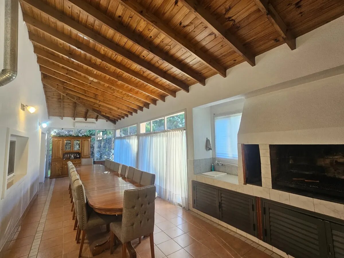 Venta Casa 8 Ambientes Barrio El Lauquen - 22