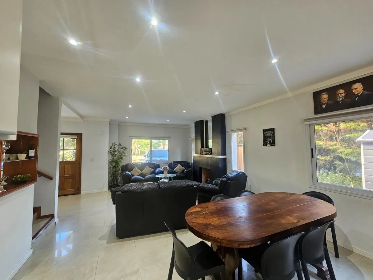 Venta Casa 8 Ambientes Barrio El Lauquen - 7