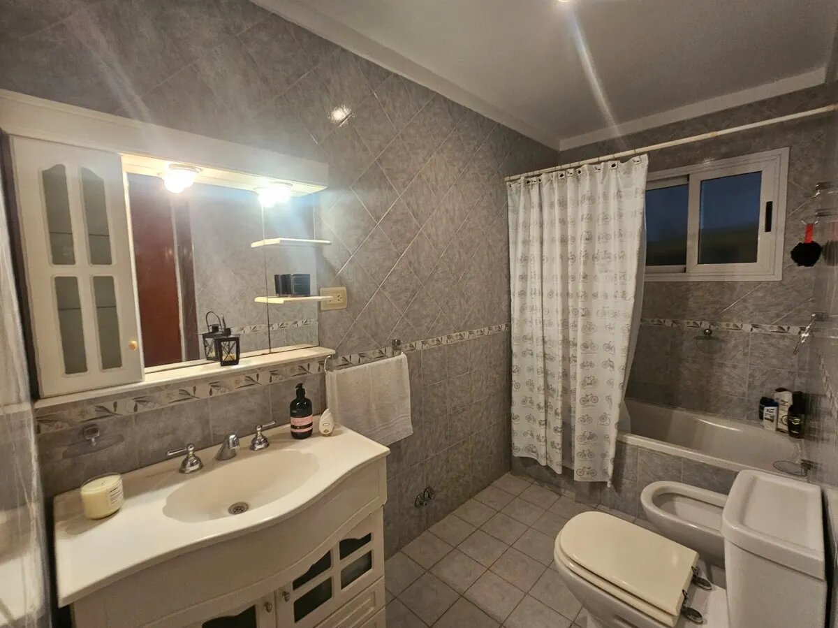 Venta Casa 8 Ambientes Barrio El Lauquen - 14
