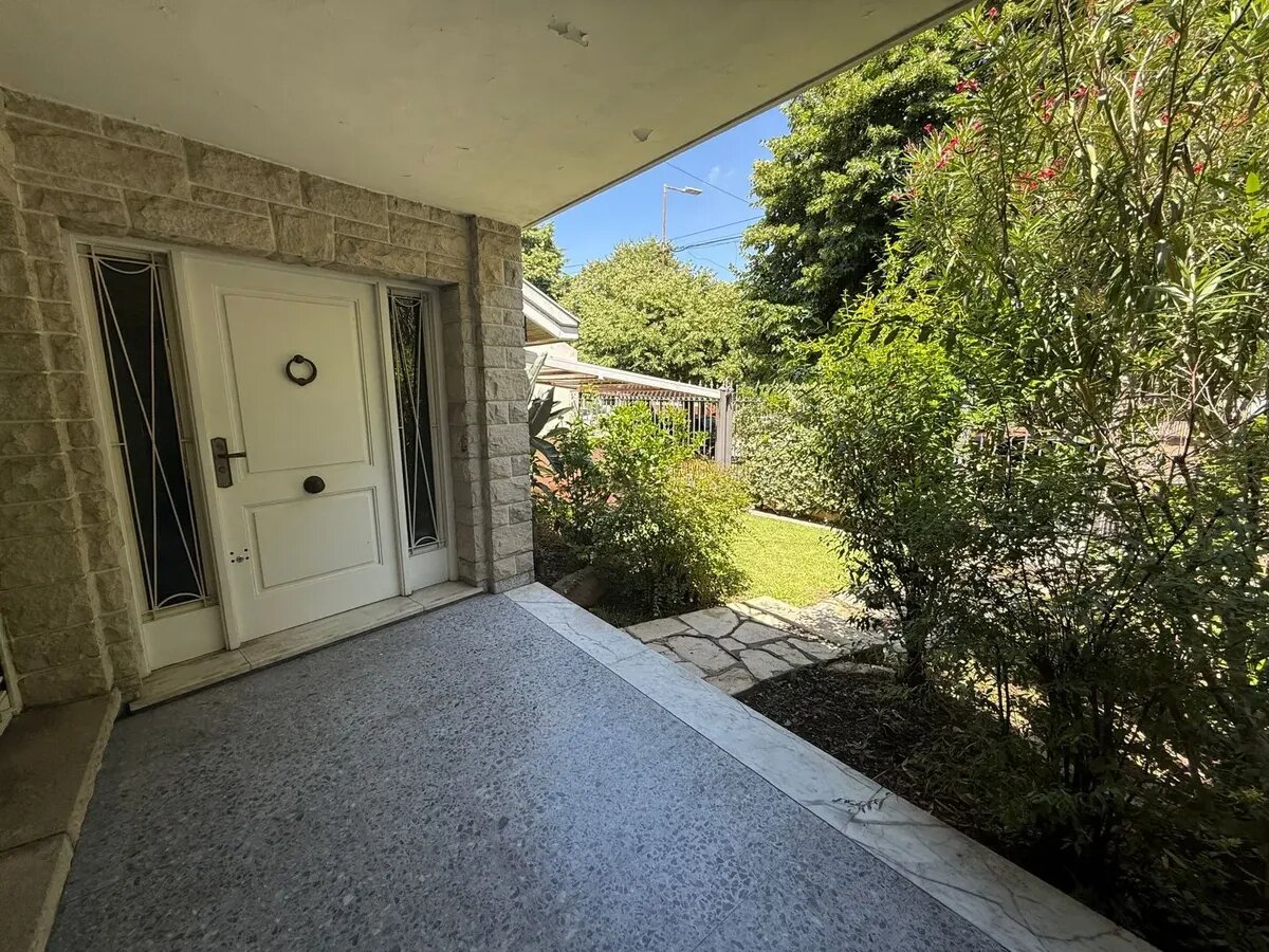 Venta Casa Chalet Parque Pileta Banfield Crédito Permuta — foto 7