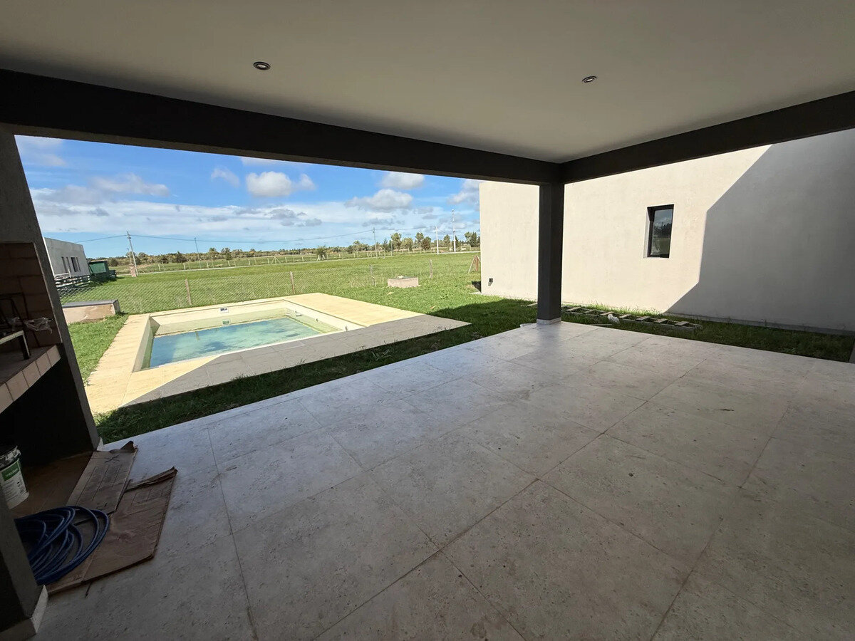 Venta Casa Pileta - Fincas De San Vicente Joven Permuta — foto 2