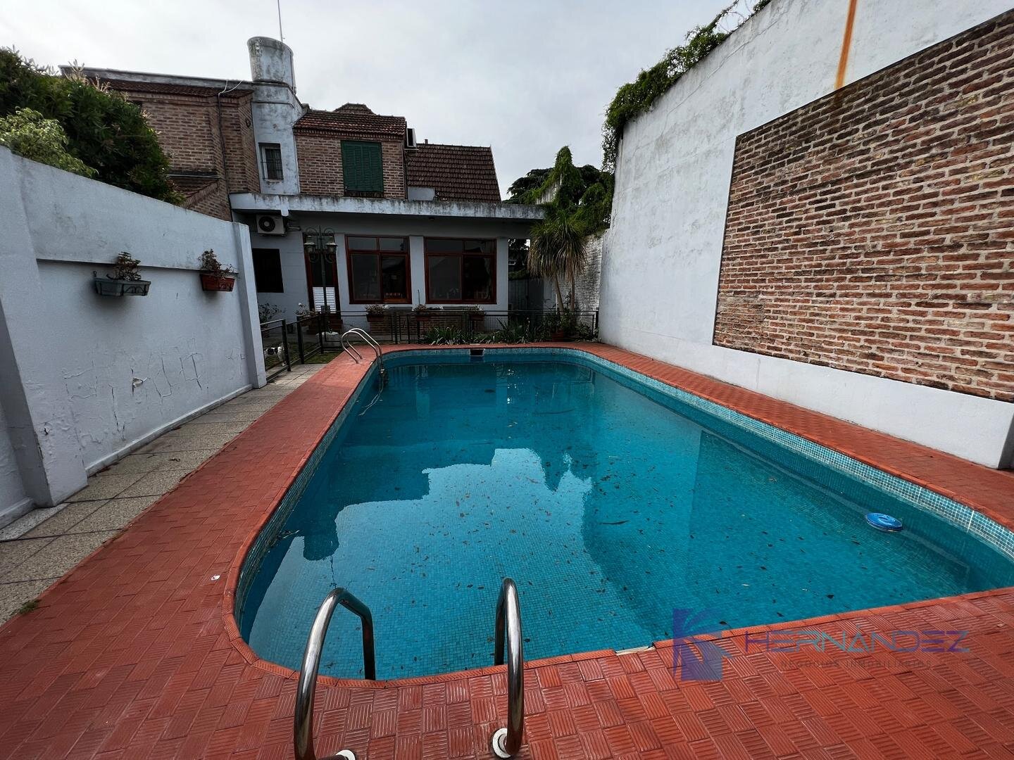 Venta Casa Estilo Inglés Quincho Pileta Apto Crédito Permuta — foto 15