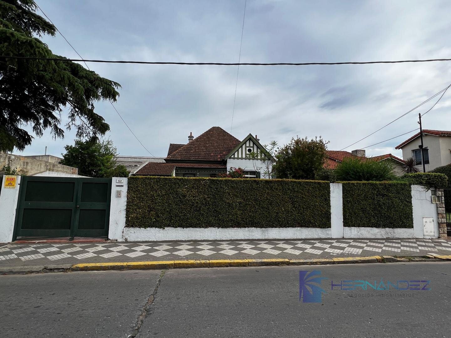 Venta Casa Estilo Inglés Quincho Pileta Apto Crédito Permuta — foto 10
