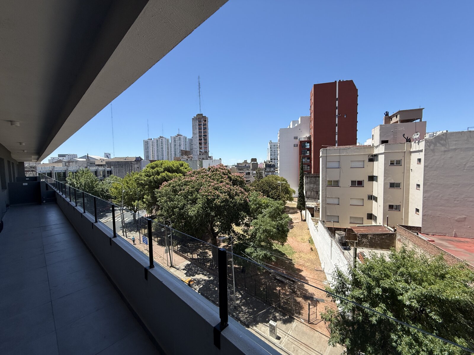 Venta Depto 4 Ambientes Avellaneda/balcon/cochera/pileta - 9
