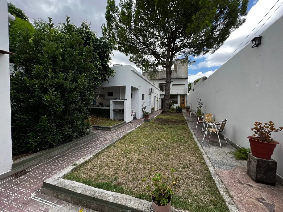 Venta Casa Multifamiliar Deposito Permuta Apto Crédito — foto 9