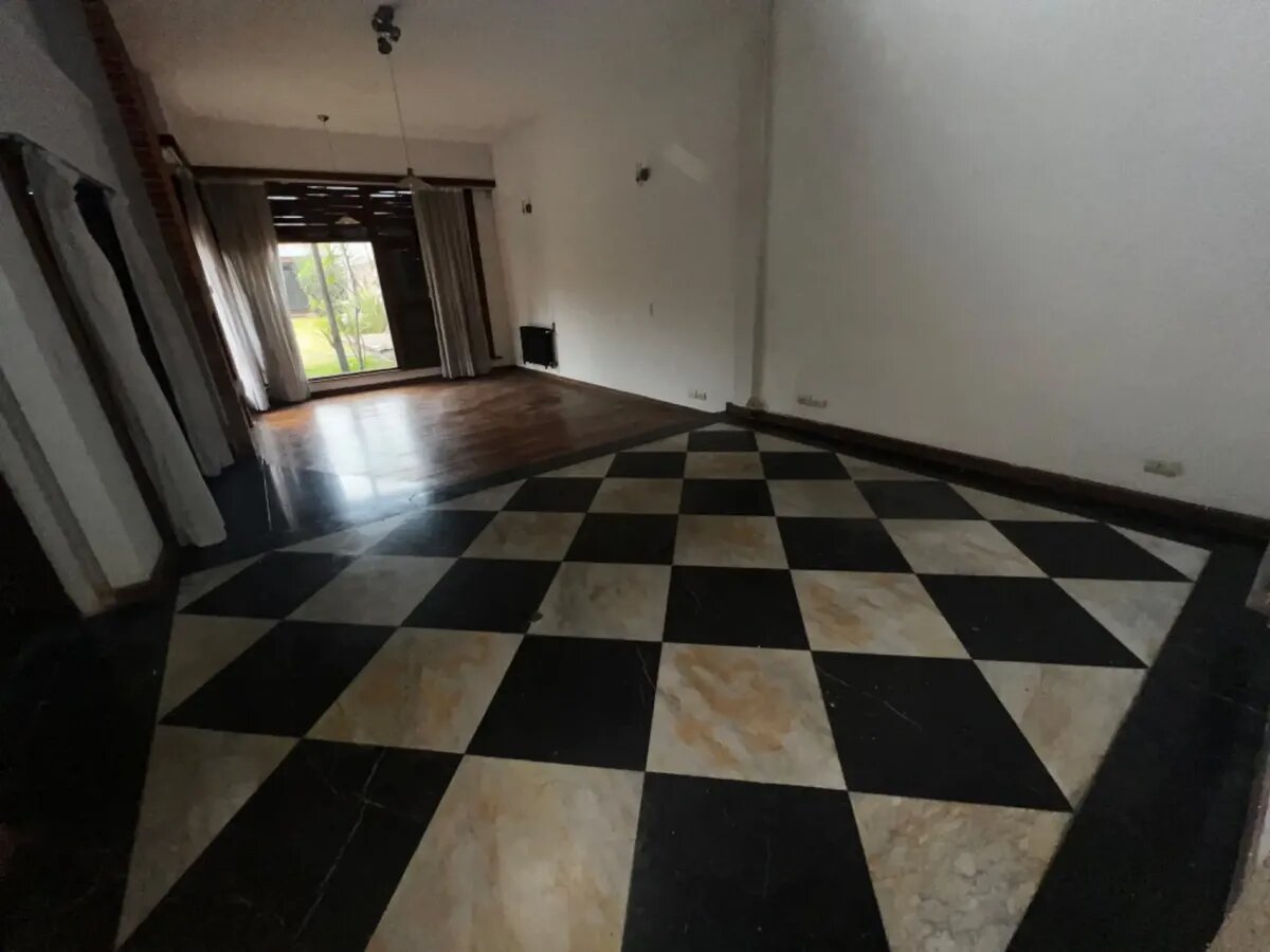 Venta Casa Chalet Parrilla Pileta Permuta Apto Credito — foto 14
