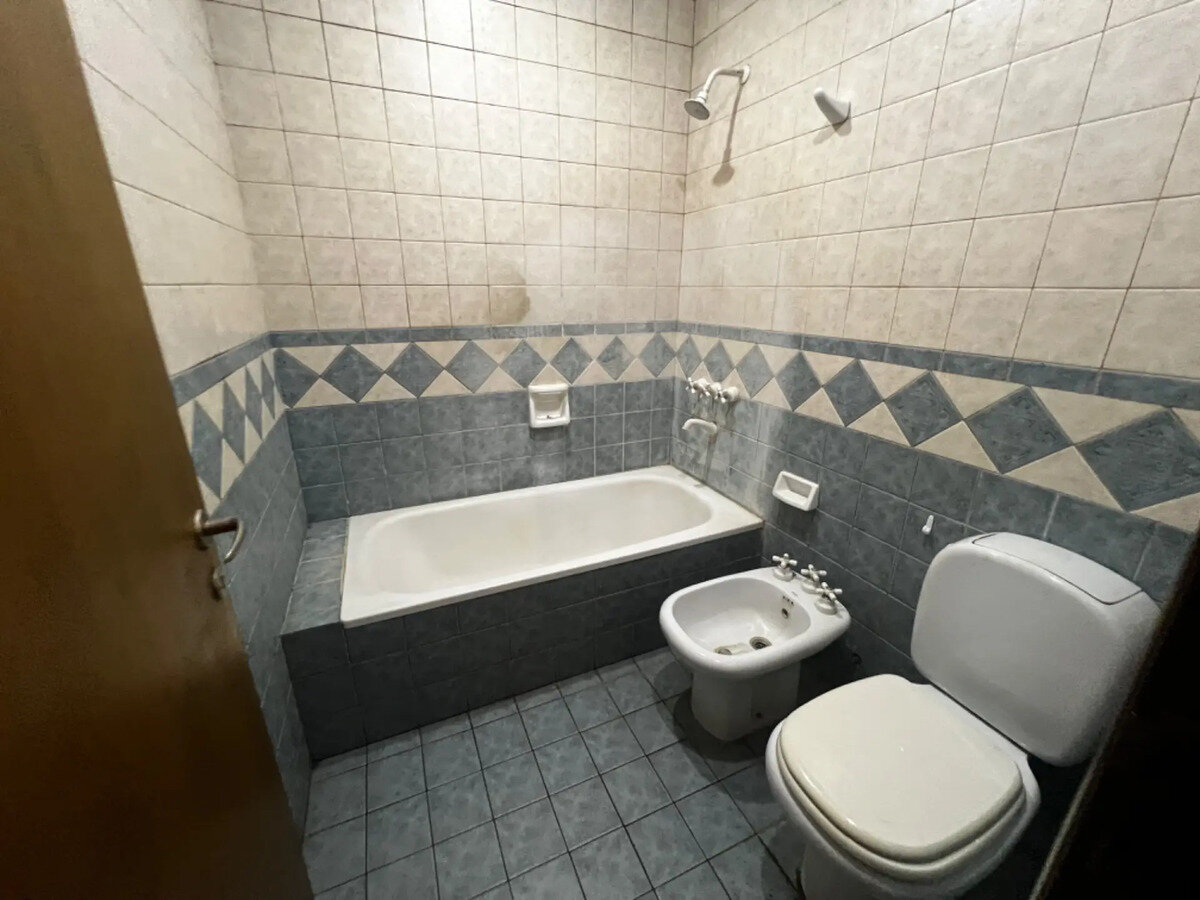 Venta Casa Chalet Parrilla Pileta Permuta Apto Credito - 24