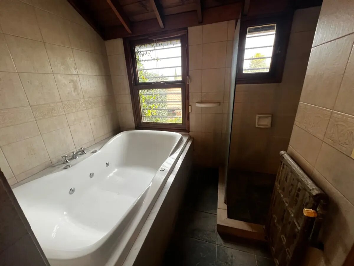 Venta Casa Chalet Parrilla Pileta Permuta Apto Credito - 26