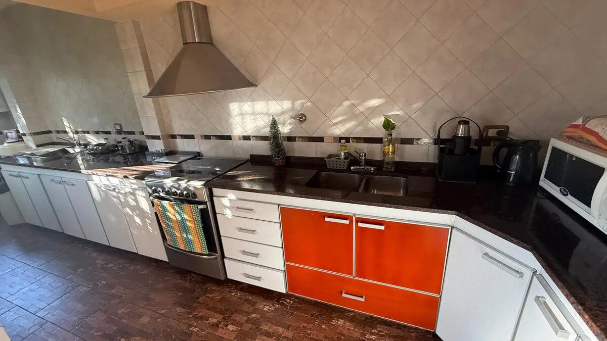 Venta Casa Lote Doble Pileta Permuta Banfield Barrio Inglés — foto 13