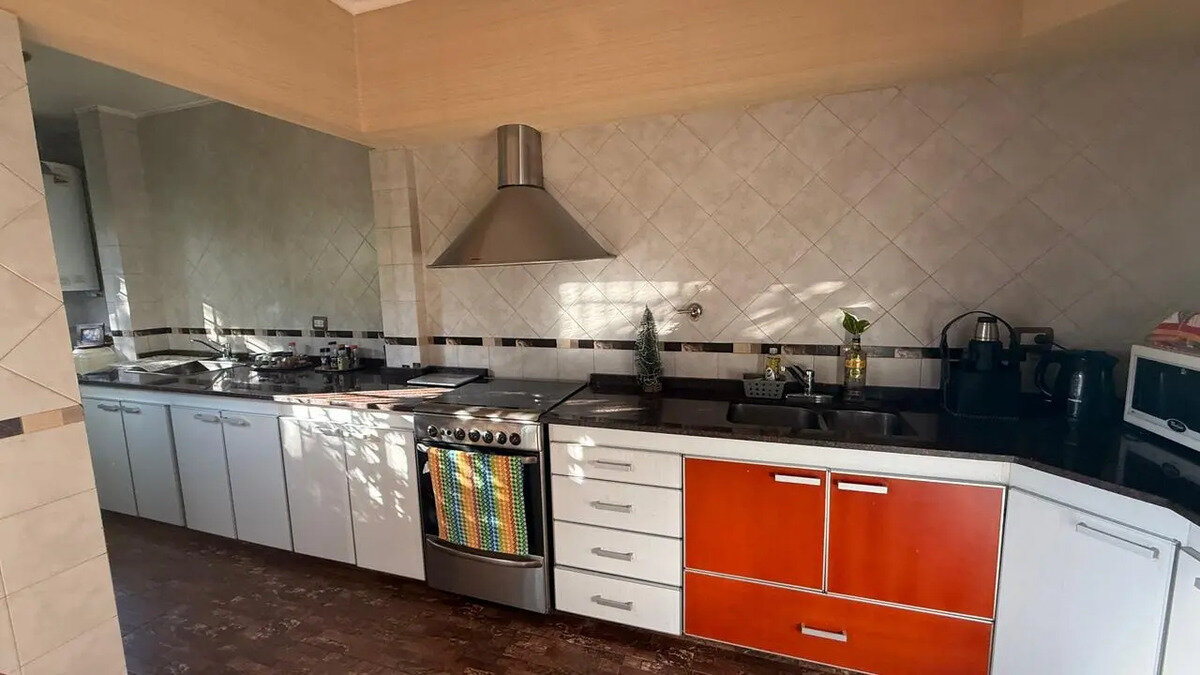 Venta Casa Lote Doble Pileta Permuta Banfield Barrio Inglés — foto 14