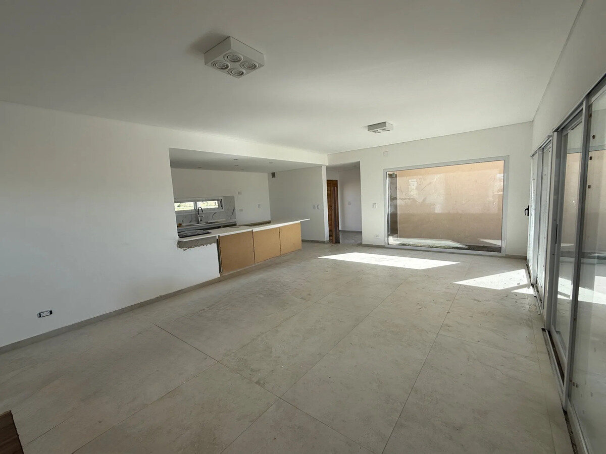 Venta Casa Con Pileta - Fincas De San Vicente Joven — foto 8